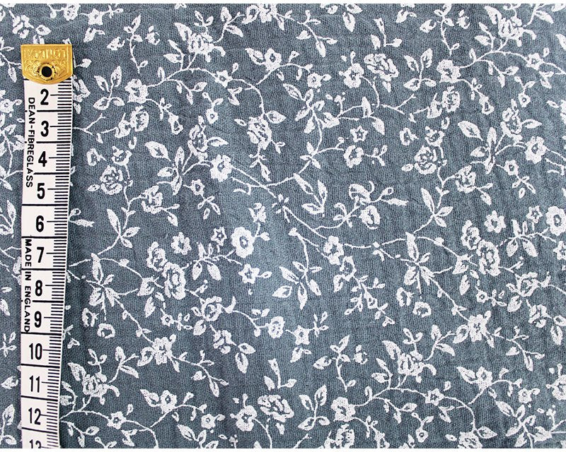 Wild Daisy / Dandelion 100% Cotton Double Gauze muslin fabric: per 1/2m