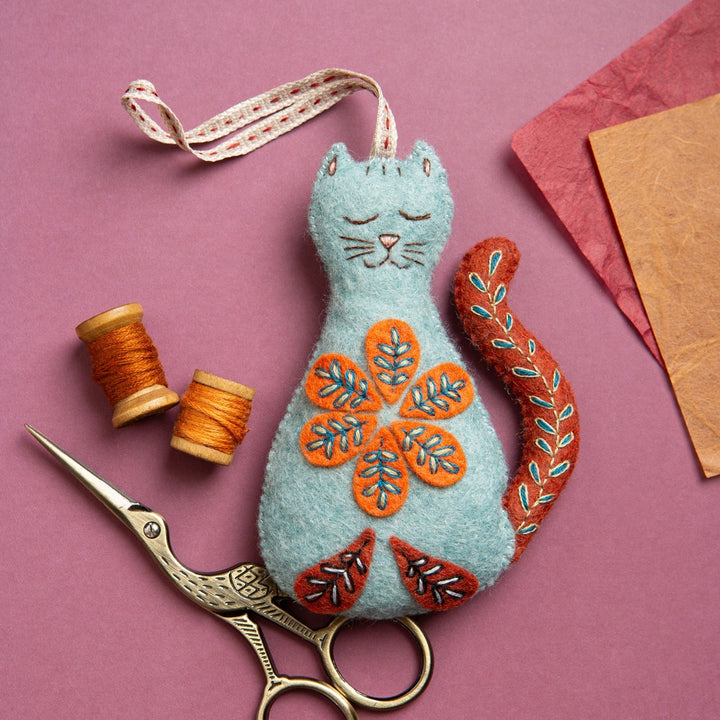 Corinne Lapierre, UK - Felt Mini Craft Kit Hanging decoration Folk Cat
