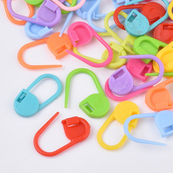 Knitting / Crochet locking plastic stitch markers pack of 30