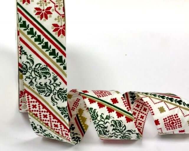 Christmas themed 18mm/30 mm bias binding. Green, white, red.  Bunting making. Per Metre